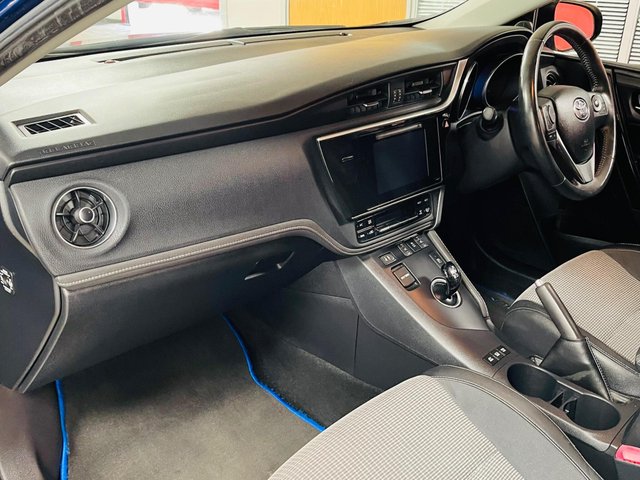 View our TOYOTA AURIS
