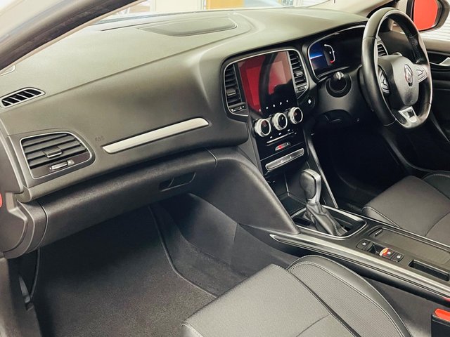 View our RENAULT MEGANE