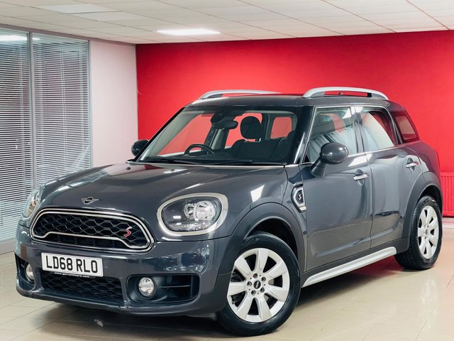 View our MINI COUNTRYMAN