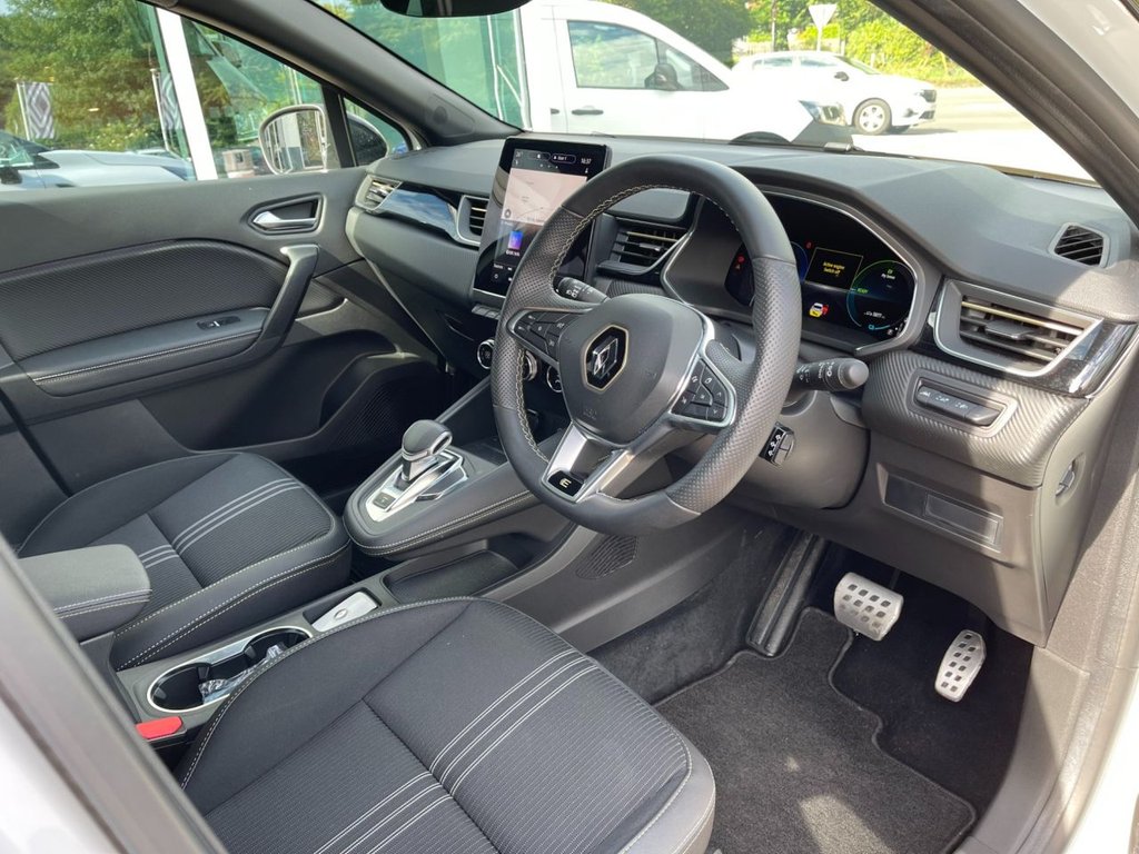 USED 2024 24 RENAULT CAPTUR 1.6 E-TECH E-Tech engineered SUV 5dr Petrol Hybrid Auto Euro 6 (s/s) (145 ps) 