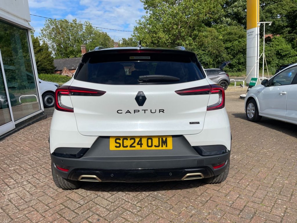 USED 2024 24 RENAULT CAPTUR 1.6 E-TECH E-Tech engineered SUV 5dr Petrol Hybrid Auto Euro 6 (s/s) (145 ps) 