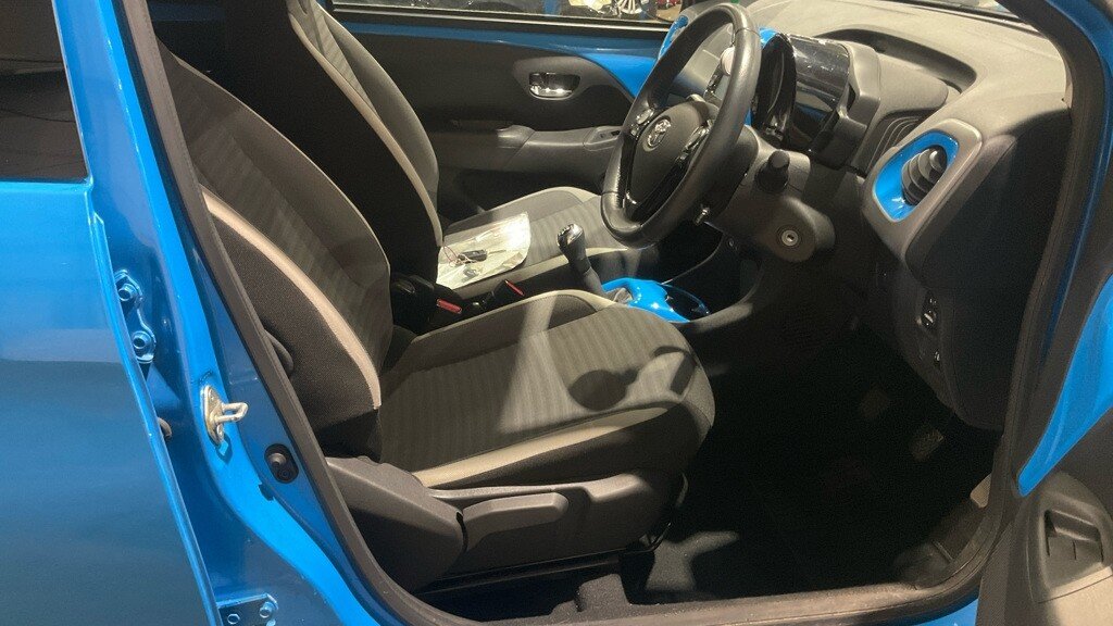 USED 2020 70 TOYOTA AYGO 1.0 VVT-i x-trend Hatchback 5dr Petrol Manual Euro 6 (71 ps) 