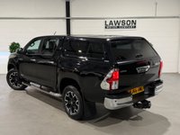 USED 2016 66 TOYOTA HILUX 2.4 D-4D Invincible X Pickup Double Cab 4dr Diesel Auto 4WD Euro 6 (TSS) (150 ps) 