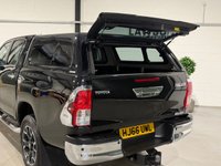 USED 2016 66 TOYOTA HILUX 2.4 D-4D Invincible X Pickup Double Cab 4dr Diesel Auto 4WD Euro 6 (TSS) (150 ps) 
