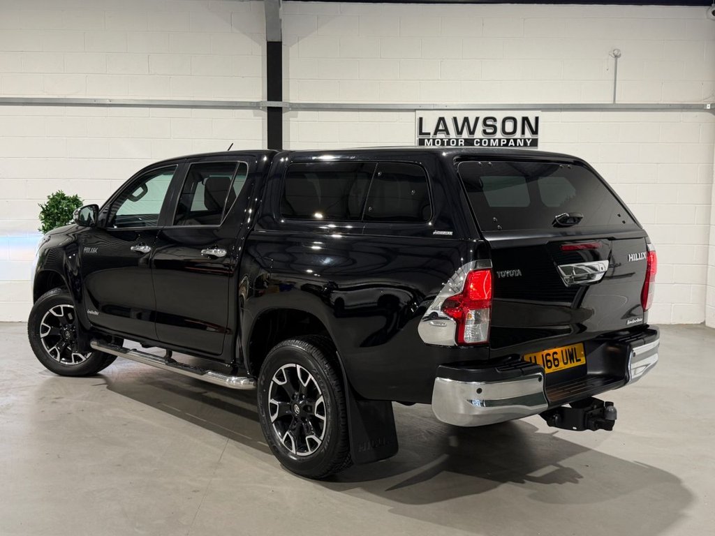 USED 2016 66 TOYOTA HILUX 2.4 D-4D Invincible X Pickup Double Cab 4dr Diesel Auto 4WD Euro 6 (TSS) (150 ps) 