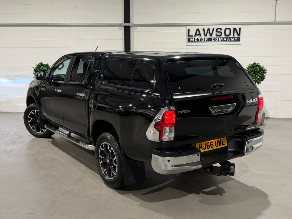 USED 2016 66 TOYOTA HILUX 2.4 D-4D Invincible X Pickup Double Cab 4dr Diesel Auto 4WD Euro 6 (TSS) (150 ps) 