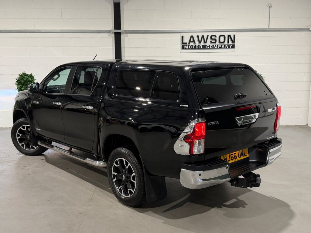 USED 2016 66 TOYOTA HILUX 2.4 D-4D Invincible X Pickup Double Cab 4dr Diesel Auto 4WD Euro 6 (TSS) (150 ps) 