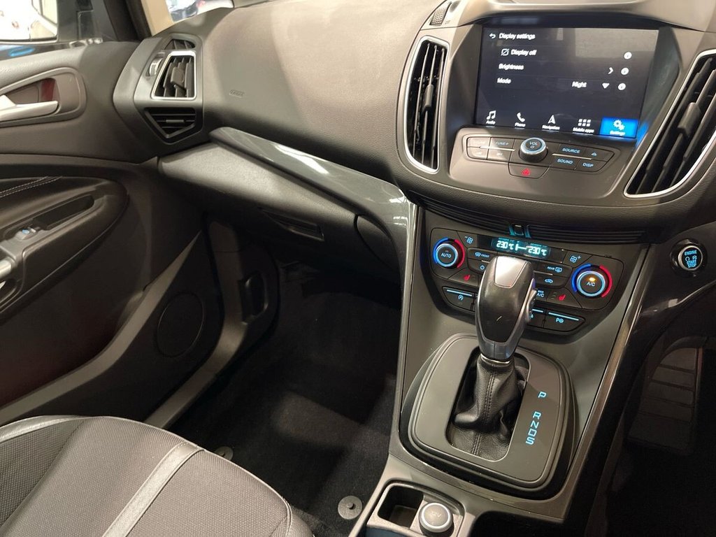 USED 2017 67 FORD GRAND C-MAX 1.5 TDCi Titanium X MPV 5dr Diesel Powershift Euro 6 (s/s) (120 ps) APPLE CAR PLAY AND ANDROID AUTO