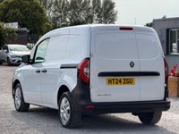 USED 2024 24 RENAULT KANGOO 1.5 dCi Blue ENERGY ML19 Advance Panel Van 6dr Diesel Manual MWB Euro 6 (s/s) (95 ps) 