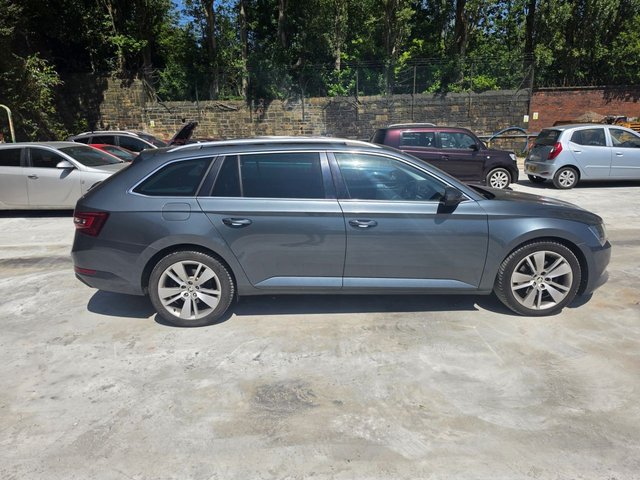 View our SKODA SUPERB