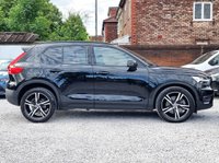 USED 2021 21 VOLVO XC40 1.5h T5 Twin Engine Recharge 10.7kWh R-Design SUV 5dr Petrol Plug-in Hybrid Auto Euro 6 (s/s) (262 ps) ?NAV | LEATHERS | 5 STAMP HIST