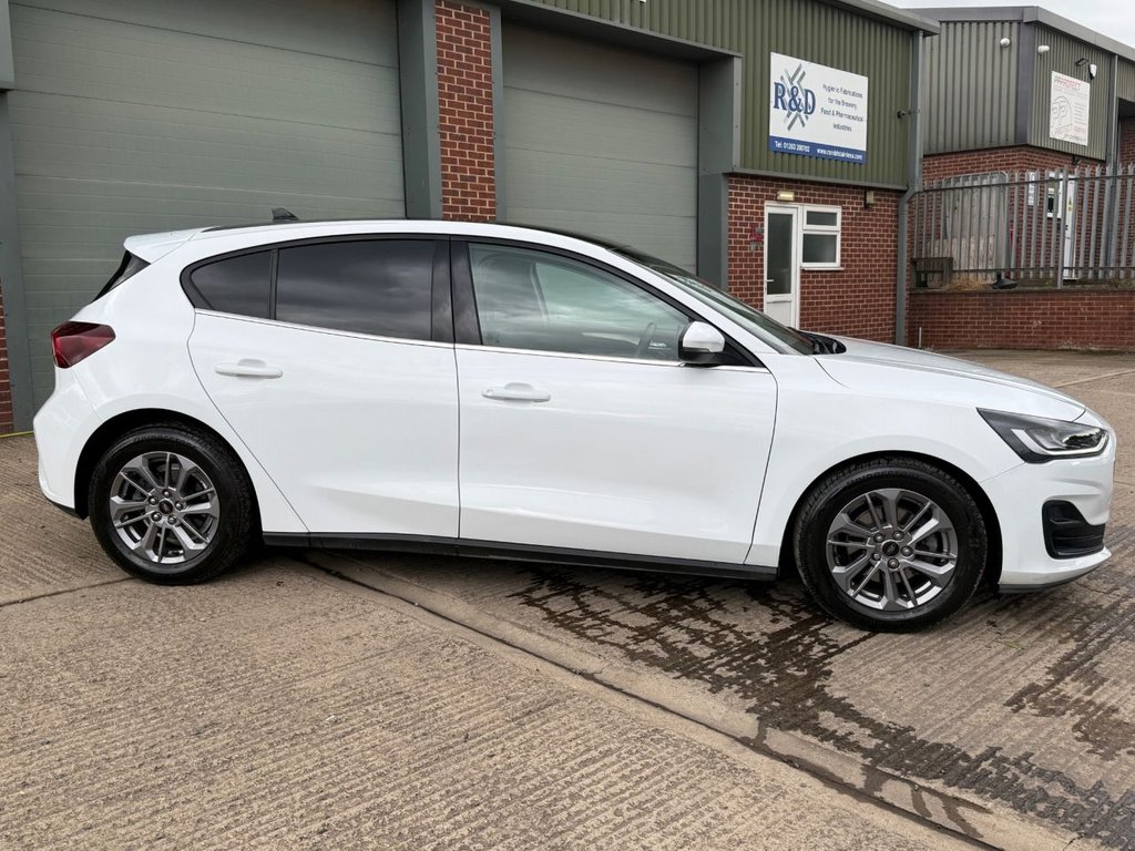 USED 2022 22 FORD FOCUS 1.5 EcoBlue Titanium Hatchback 5dr Diesel Auto Euro 6 (s/s) (120 ps) 1 OWNER , HPI CLEAR, SAT NAV