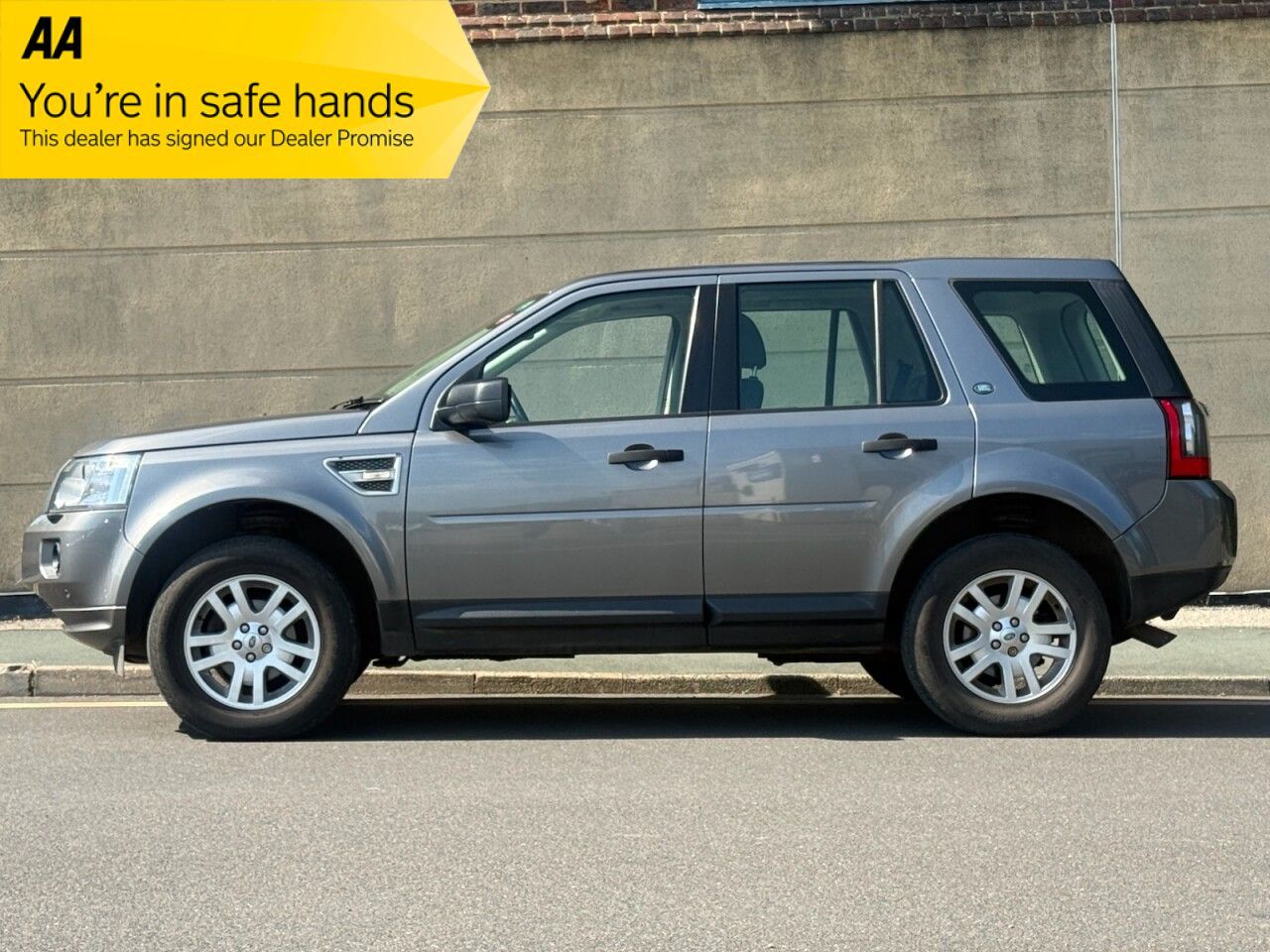 2011 Land Rover Freelander thumbnail 4