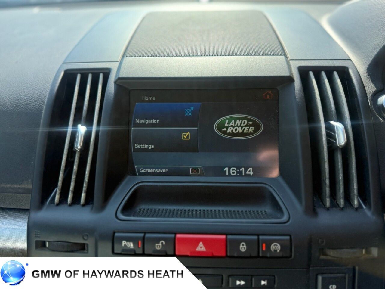 2011 Land Rover Freelander thumbnail 11