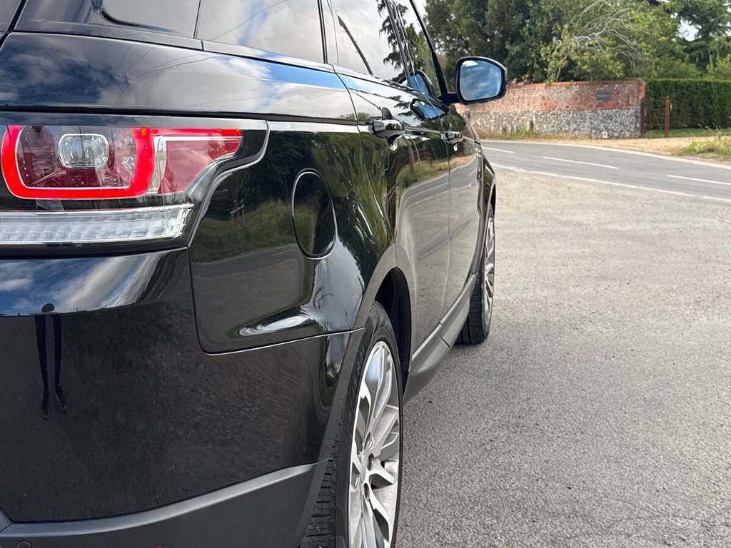 USED 2017 67 LAND ROVER RANGE ROVER SPORT 3.0 SD V6 HSE SUV 5dr Diesel Auto 4WD Euro 6 (s/s) (306 ps) FULL JLR HISTORY|SLIDING ROOF