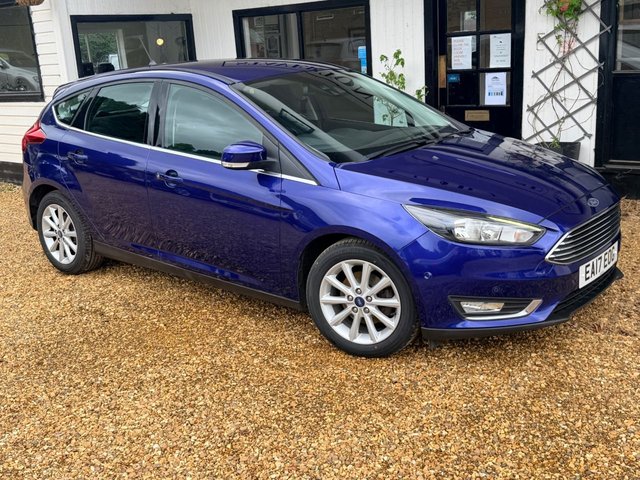 View our FORD FOCUS