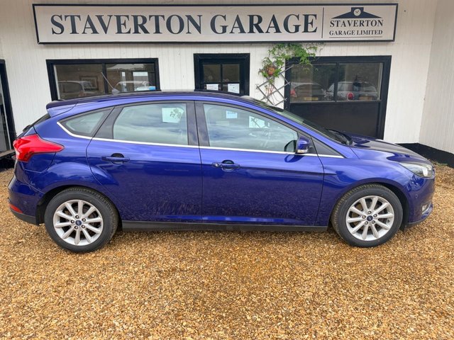 View our FORD FOCUS