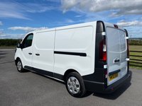 USED 2022 72 RENAULT TRAFIC 110 2.0 dCi Blue LL30 Business L2 H1 Euro 6 53k +vat 