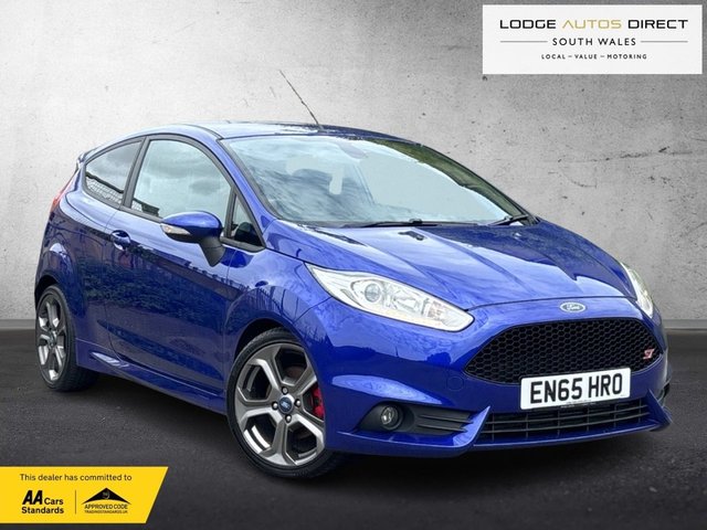 View our Ford Fiesta 1.6T EcoBoost ST-3 Hatchback 3dr Petrol Manual Euro 6 (182 ps)
