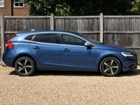 USED 2016 66 VOLVO V40 2.0 V40 R-Design T2 5dr Full Service History Sat Nav