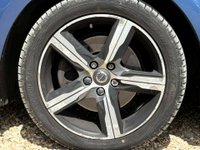 USED 2016 66 VOLVO V40 2.0 V40 R-Design T2 5dr Full Service History Sat Nav