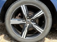 USED 2016 66 VOLVO V40 2.0 V40 R-Design T2 5dr Full Service History Sat Nav