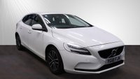 USED 2018 18 VOLVO V40 2.0 T2 GPF Momentum Hatchback 5dr Petrol Manual Euro 6 (s/s) (122 ps) **EXTENDED WARRANTY+BREAKDOWN COVER