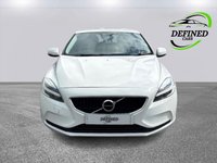 USED 2018 18 VOLVO V40 2.0 T2 GPF Momentum Hatchback 5dr Petrol Manual Euro 6 (s/s) (122 ps) **EXTENDED WARRANTY+BREAKDOWN COVER
