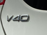 USED 2018 18 VOLVO V40 2.0 T2 GPF Momentum Hatchback 5dr Petrol Manual Euro 6 (s/s) (122 ps) **EXTENDED WARRANTY+BREAKDOWN COVER