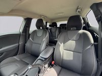 USED 2018 18 VOLVO V40 2.0 T2 GPF Momentum Hatchback 5dr Petrol Manual Euro 6 (s/s) (122 ps) **EXTENDED WARRANTY+BREAKDOWN COVER