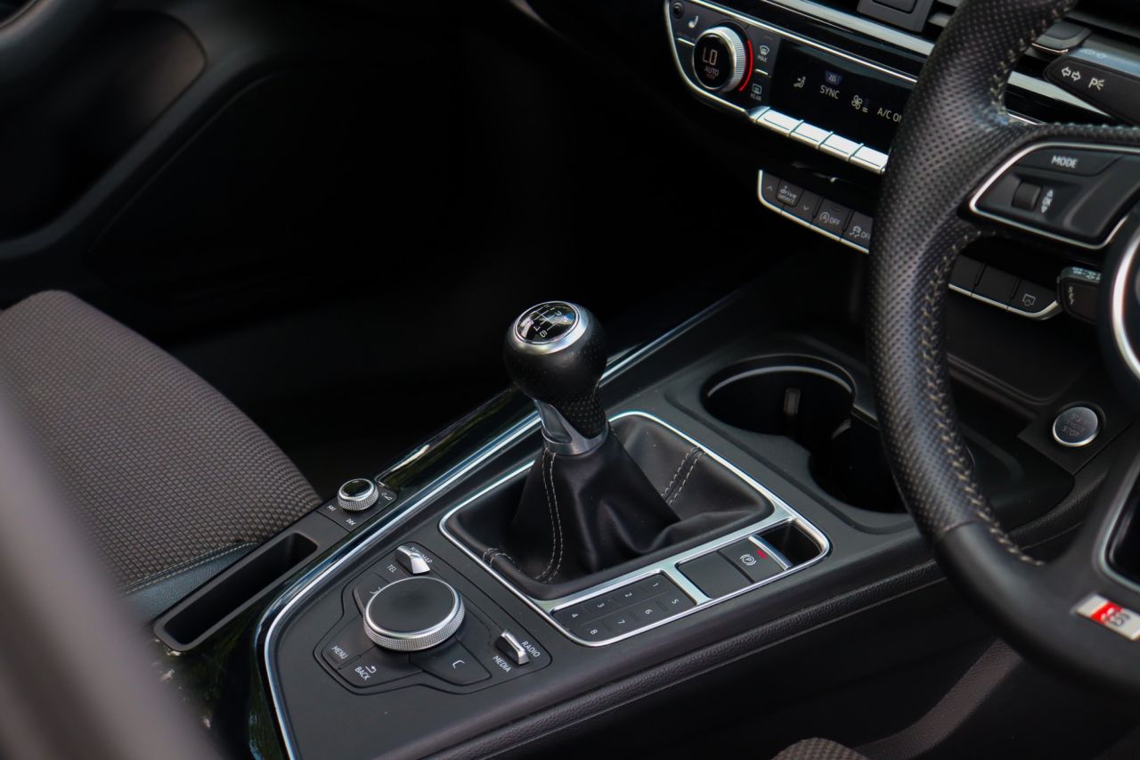 2017 AUDI A4 S Line - vehicle photo 18 for sale on PureCar