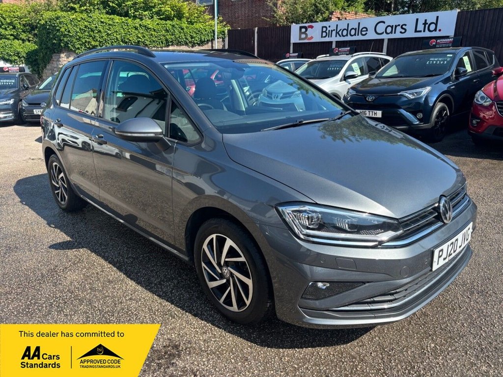 Volkswagen Golf Sv