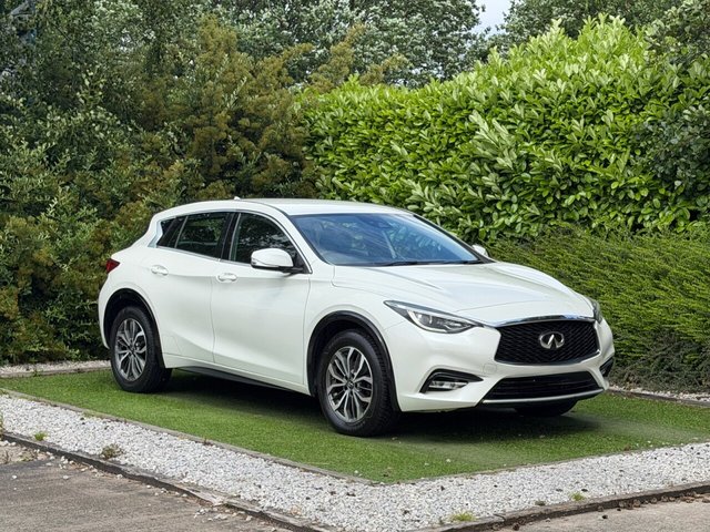 View our Infiniti Q30 1.5d SE Hatchback 5dr Diesel Manual Euro 6 (s/s) (109 ps)