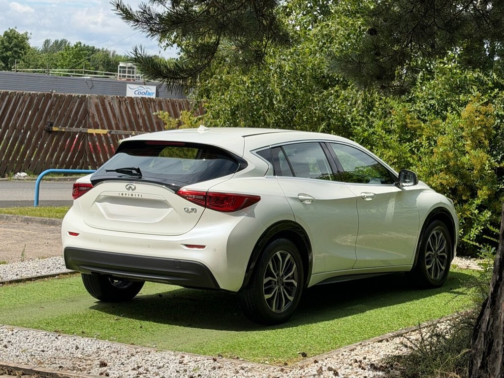 USED 2017 INFINITI Q30 1.5d SE Hatchback 5dr Diesel Manual Euro 6 (s/s) (109 ps) SATNAV, HEATED LEATHER, 1F/KEEPER