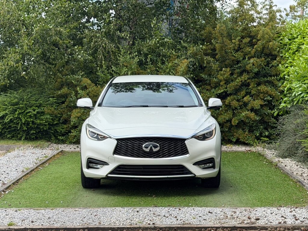 USED 2017 INFINITI Q30 1.5d SE Hatchback 5dr Diesel Manual Euro 6 (s/s) (109 ps) SATNAV, HEATED LEATHER, 1F/KEEPER