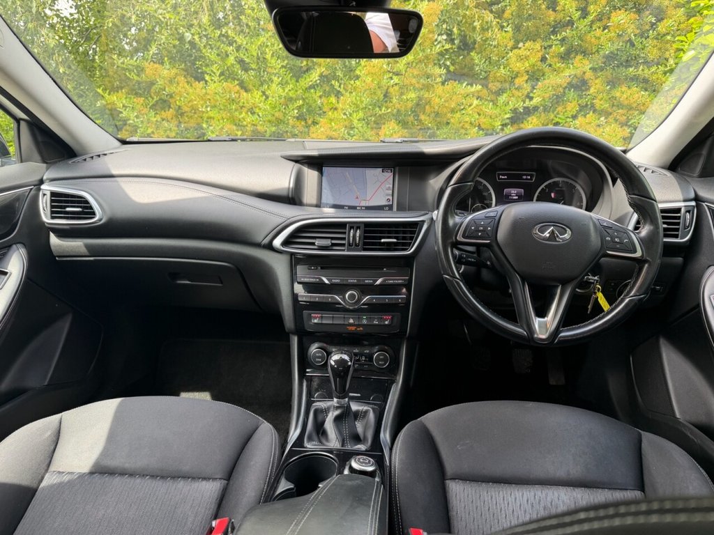 USED 2017 INFINITI Q30 1.5d SE Hatchback 5dr Diesel Manual Euro 6 (s/s) (109 ps) SATNAV, HEATED LEATHER, 1F/KEEPER