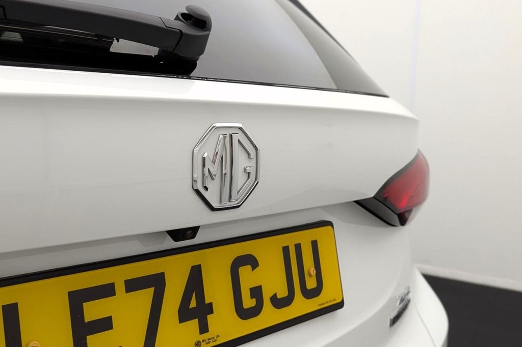 USED 2024 74 MG MG ZS 1.5 Hybrid+ Trophy SUV 5dr Petrol Hybrid Auto Euro 6 (s/s) (196 ps) Sat Nav, Car Play, 360 Cameras
