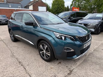 2020 PEUGEOT 5008