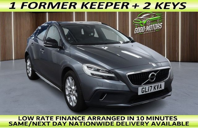 View our VOLVO V40 CROSS COUNTRY