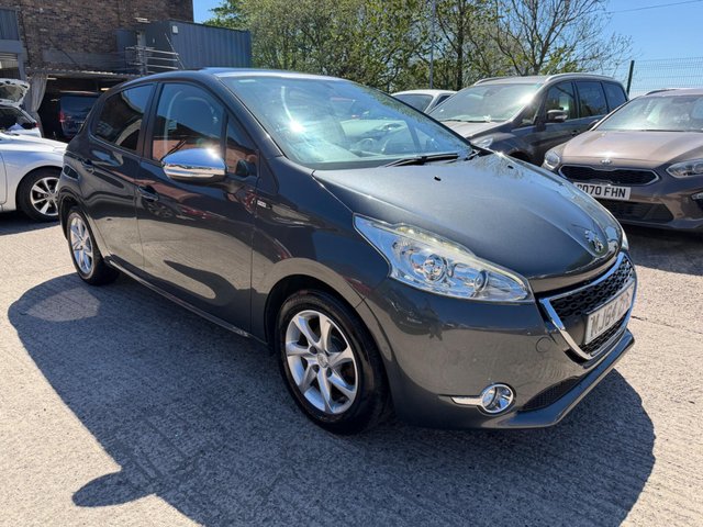 View our PEUGEOT 208