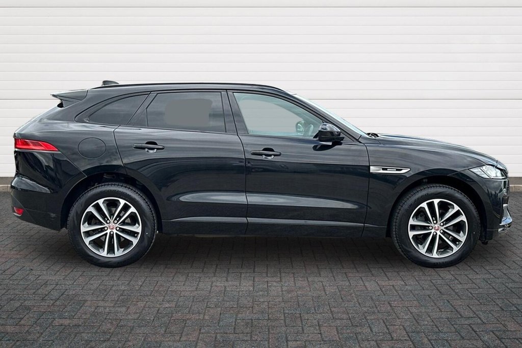 2017 Jaguar F-PACE thumbnail 2