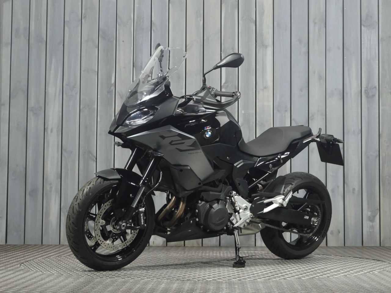 BMW F 900 XR
