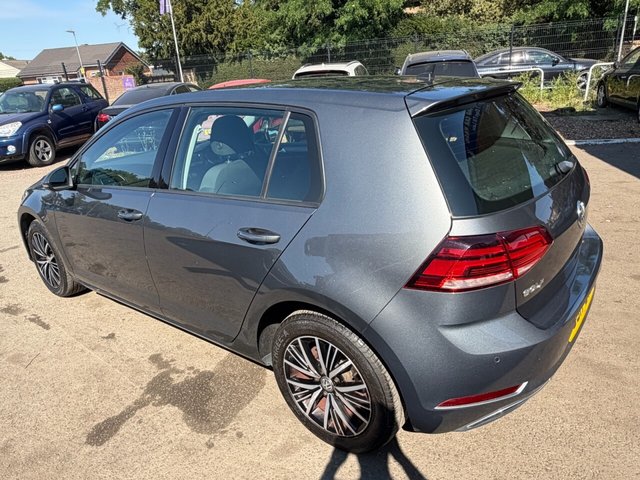 View our VOLKSWAGEN GOLF
