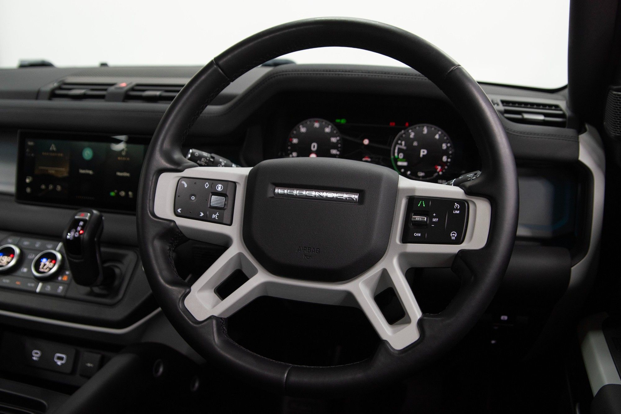USED 2024 W LAND ROVER DEFENDER 110 2.0 P400e 15.4kWh XS Edition Plug-in Hybrid  