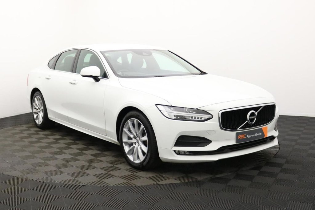 USED 2019 69 VOLVO S90 2.0 D4 Momentum Plus Saloon 4dr Diesel Auto Euro 6 (s/s) (190 ps) Sat Nav, Camera, DAB