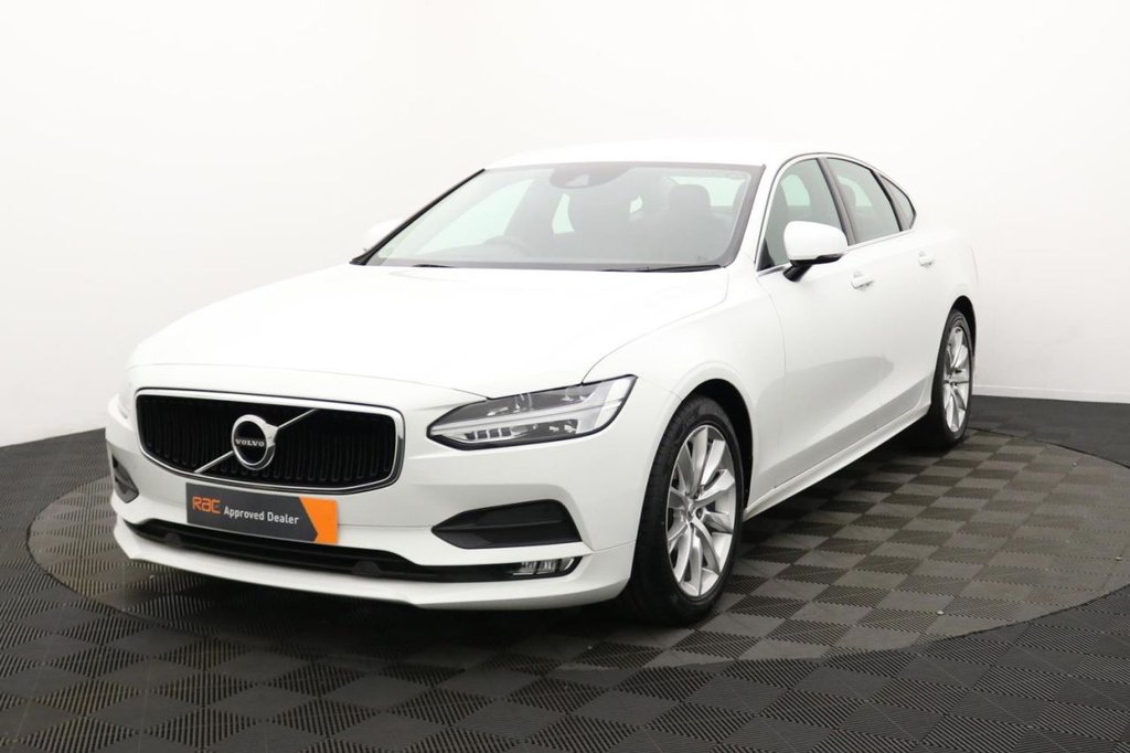 USED 2019 69 VOLVO S90 2.0 D4 Momentum Plus Saloon 4dr Diesel Auto Euro 6 (s/s) (190 ps) Sat Nav, Camera, DAB