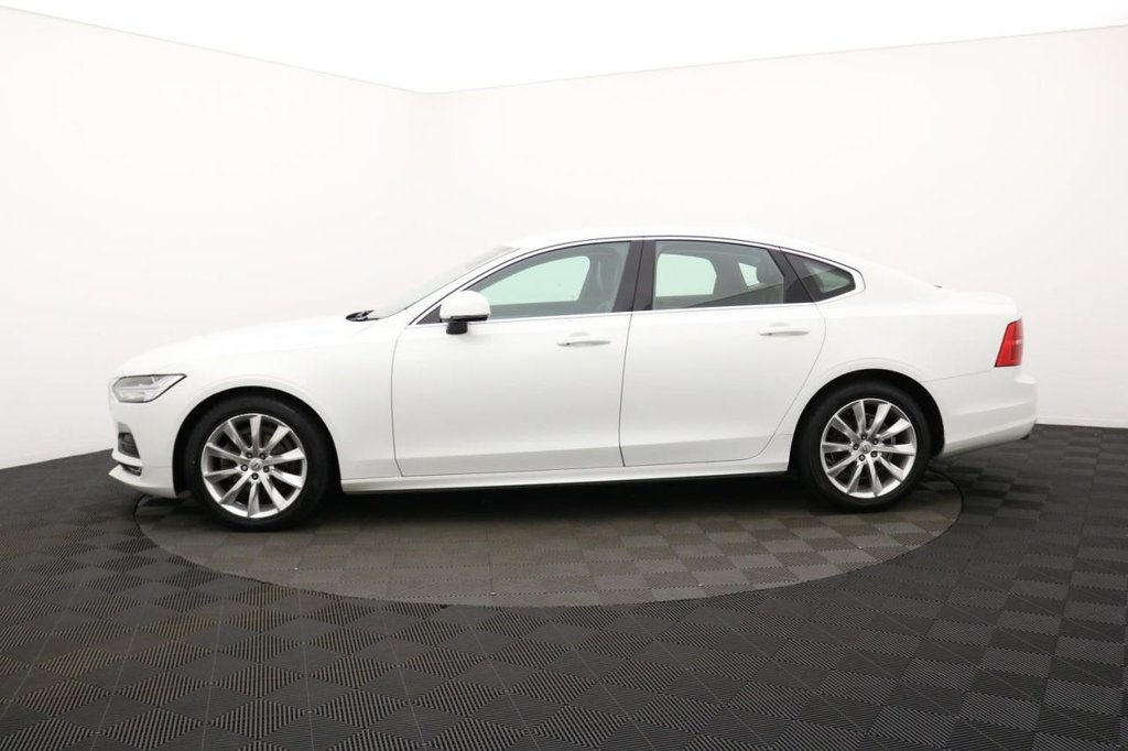 USED 2019 69 VOLVO S90 2.0 D4 Momentum Plus Saloon 4dr Diesel Auto Euro 6 (s/s) (190 ps) Sat Nav, Camera, DAB