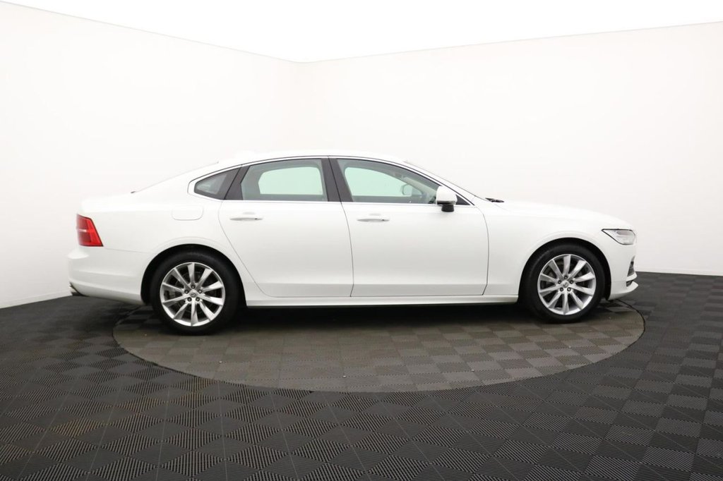 USED 2019 69 VOLVO S90 2.0 D4 Momentum Plus Saloon 4dr Diesel Auto Euro 6 (s/s) (190 ps) Sat Nav, Camera, DAB