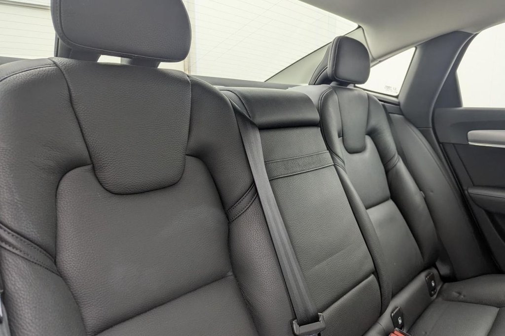 USED 2019 69 VOLVO S90 2.0 D4 Momentum Plus Saloon 4dr Diesel Auto Euro 6 (s/s) (190 ps) Sat Nav, Camera, DAB