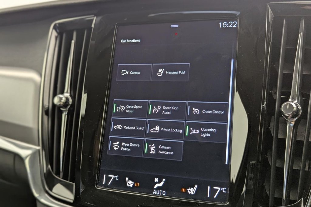 USED 2019 69 VOLVO S90 2.0 D4 Momentum Plus Saloon 4dr Diesel Auto Euro 6 (s/s) (190 ps) Sat Nav, Camera, DAB